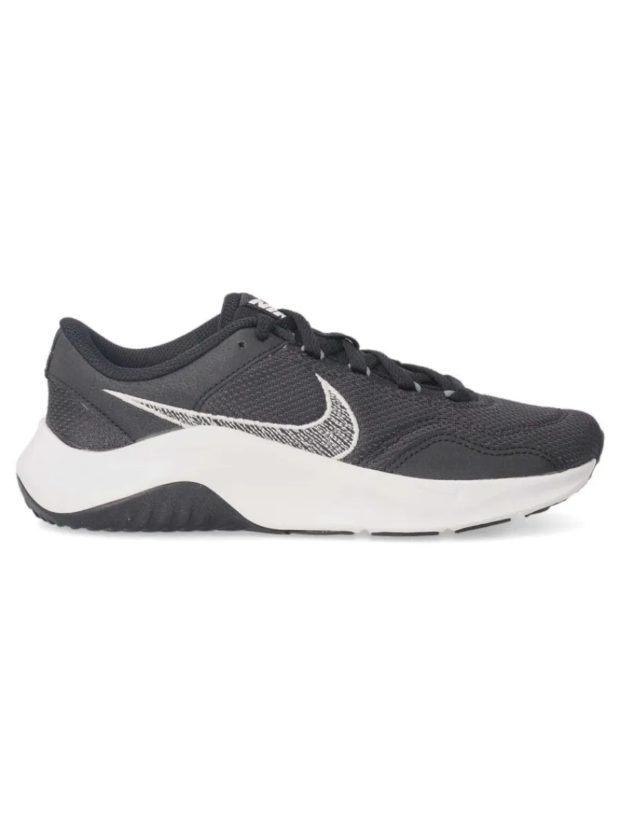 New NIKE Deportiva Legend Essential 3 Next Nature