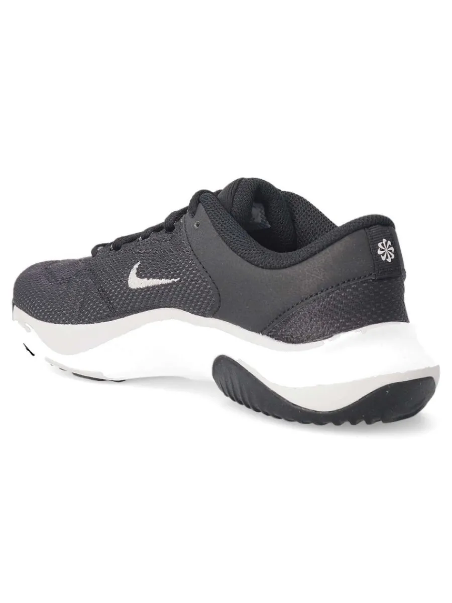 New NIKE Deportiva Legend Essential 3 Next Nature