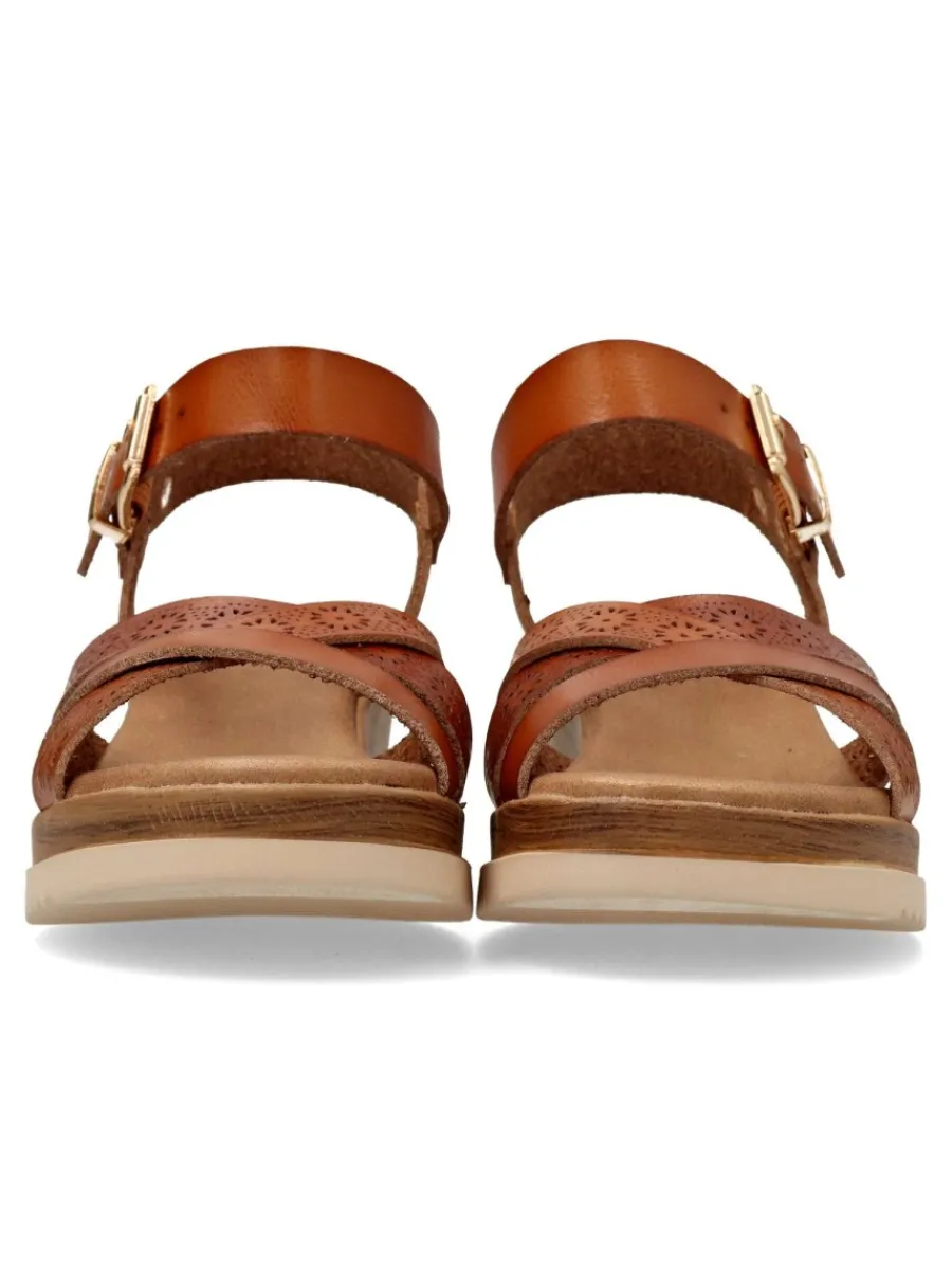 Best XTI Sandalia confort tiras troqueladas mujer